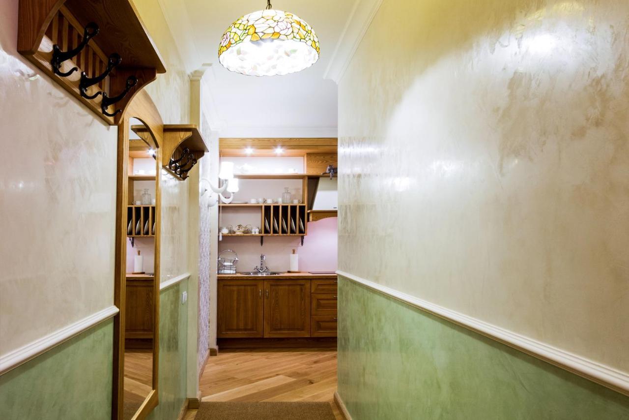 Dzirnavu 92, Free Private Parking Apartment รีกา ภายนอก รูปภาพ