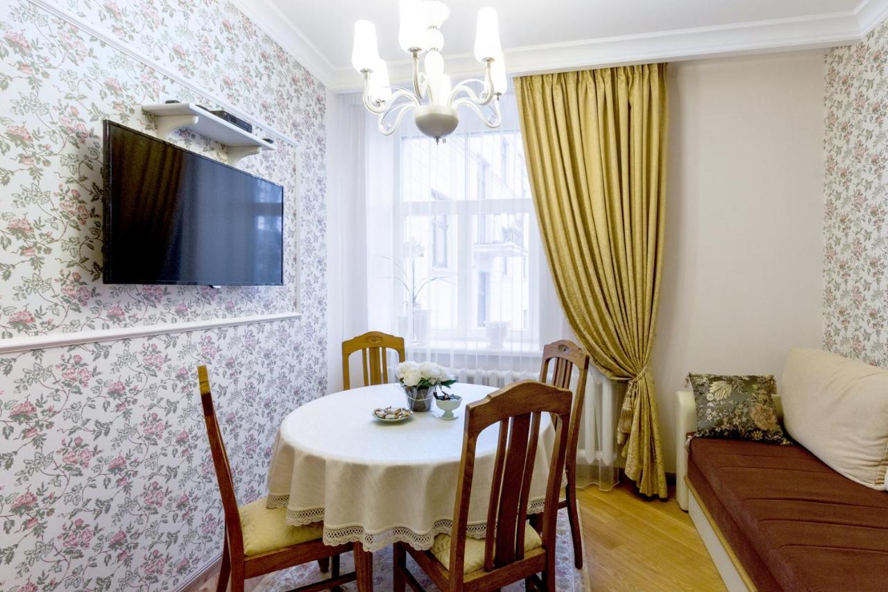 Dzirnavu 92, Free Private Parking Apartment รีกา ภายนอก รูปภาพ
